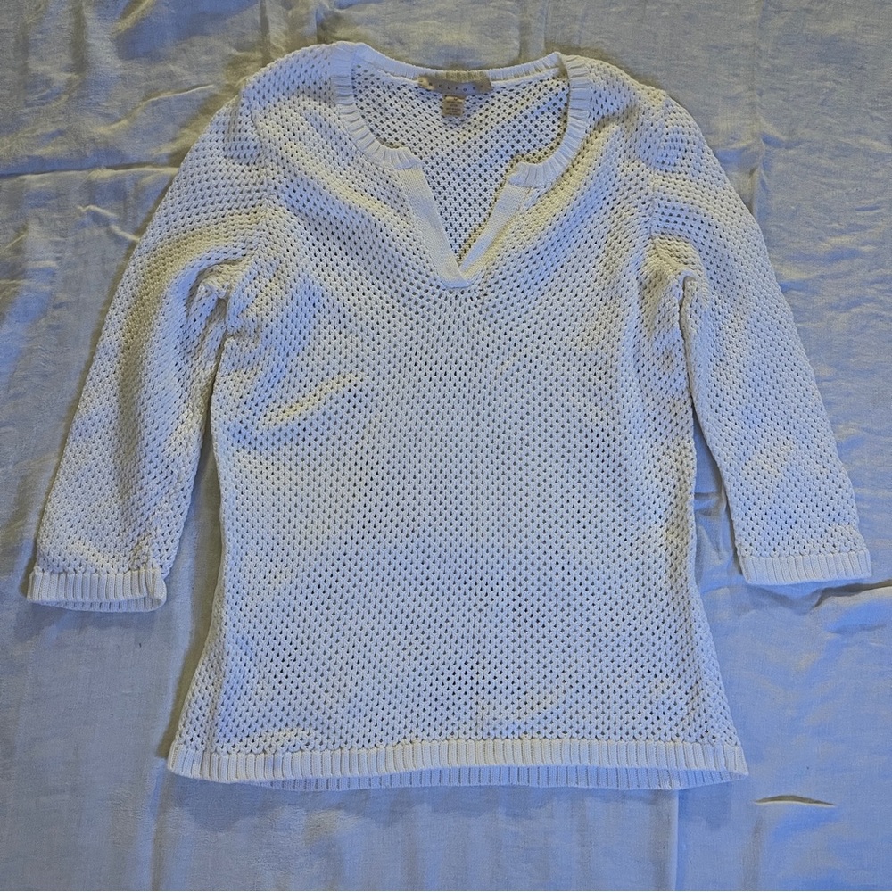 Belford White Sweater Medium 100% cotton opened white V-neck